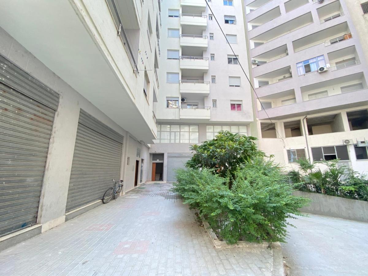 Gus Apartament Vlorë エクステリア 写真