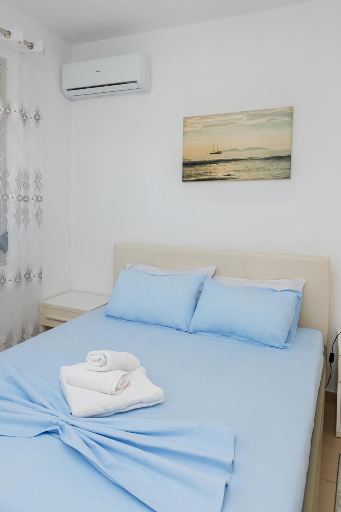 Gus Apartament Vlorë エクステリア 写真